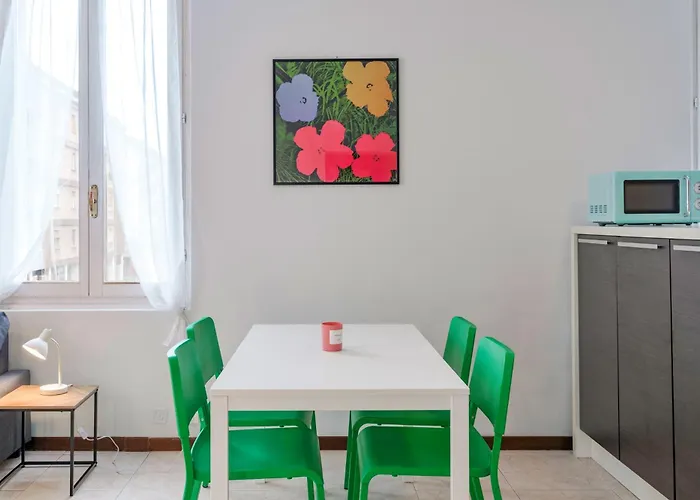 Host4u - Via Cremona A *