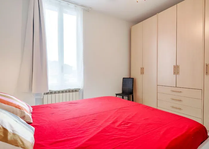 Host4u - Via Cremona A Апартаменти *