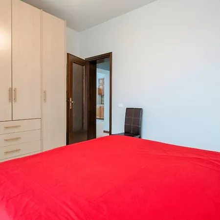 Apartamento Host4u - Via Cremona A *