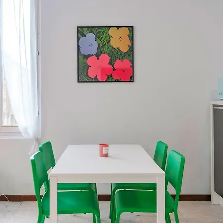 Host4u - Via Cremona A *