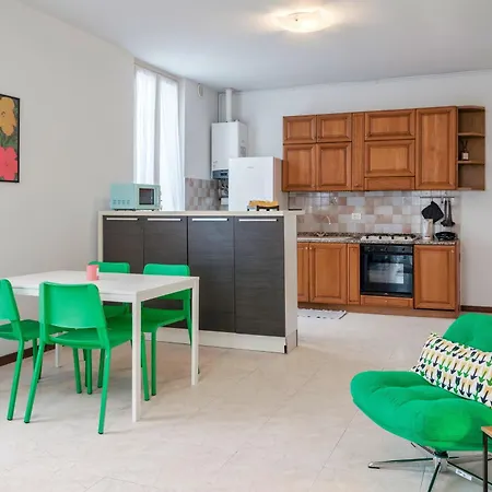 In Via Cremona - - By Host4u Brescia