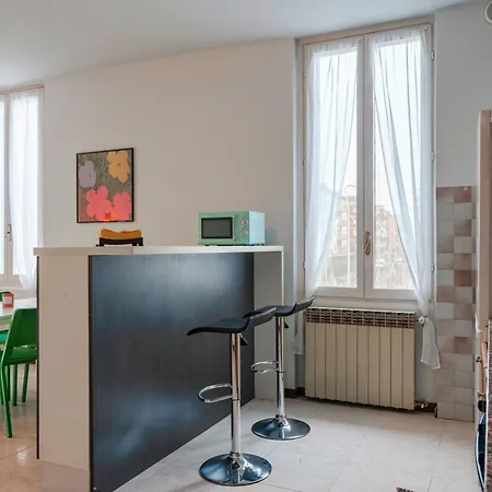 Appartement In Via Cremona - - By Host4u