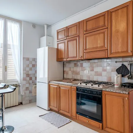 Host4u - Via Cremona A Apartamento