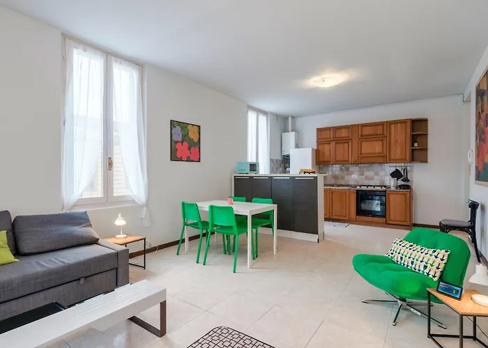 Host4u - Via Cremona A * Brescia