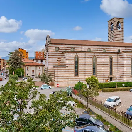 Host4u - Via Cremona A ブレシア